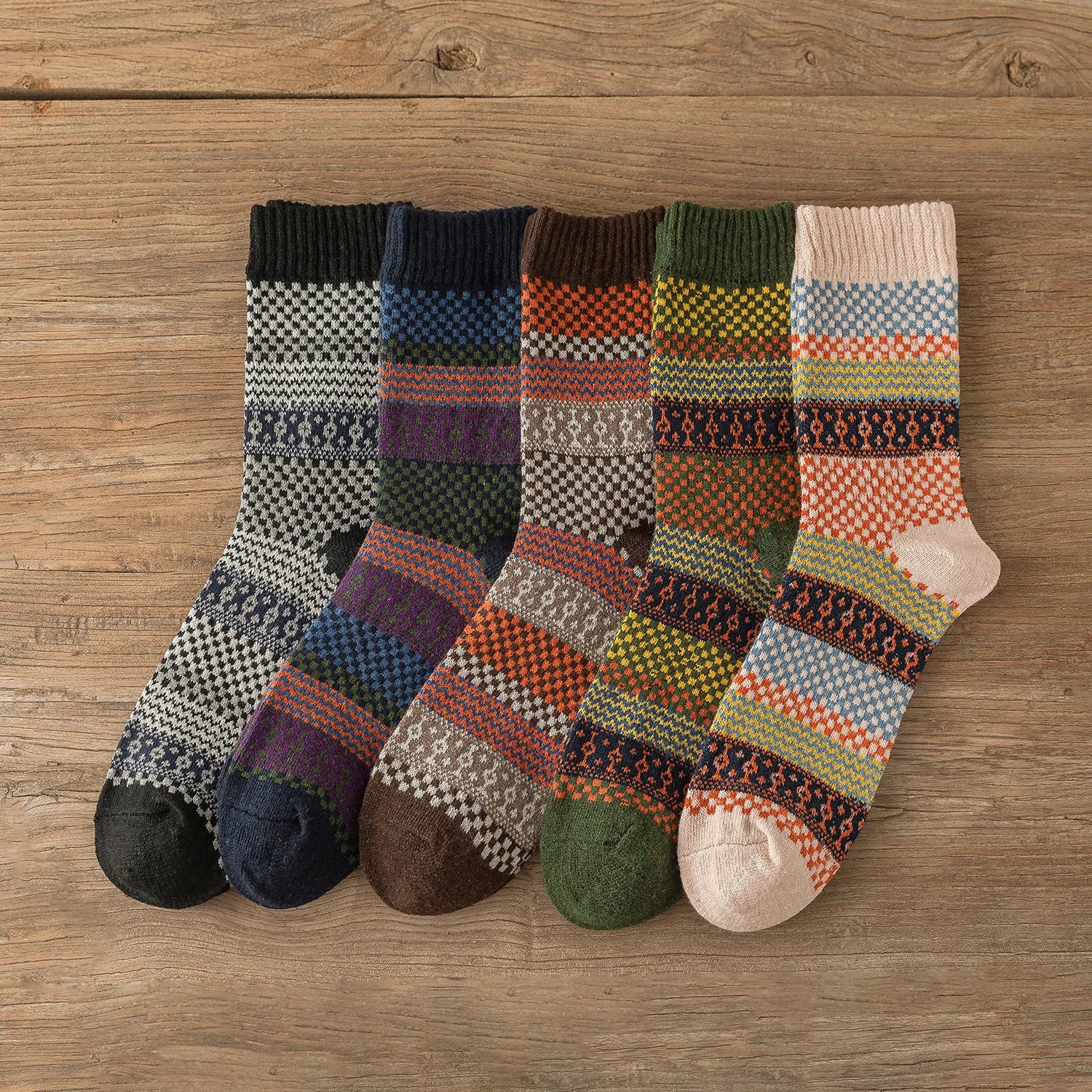 CowLost | sporting-goods-5-pairs-winter-vintage-thick-warm-socks |32