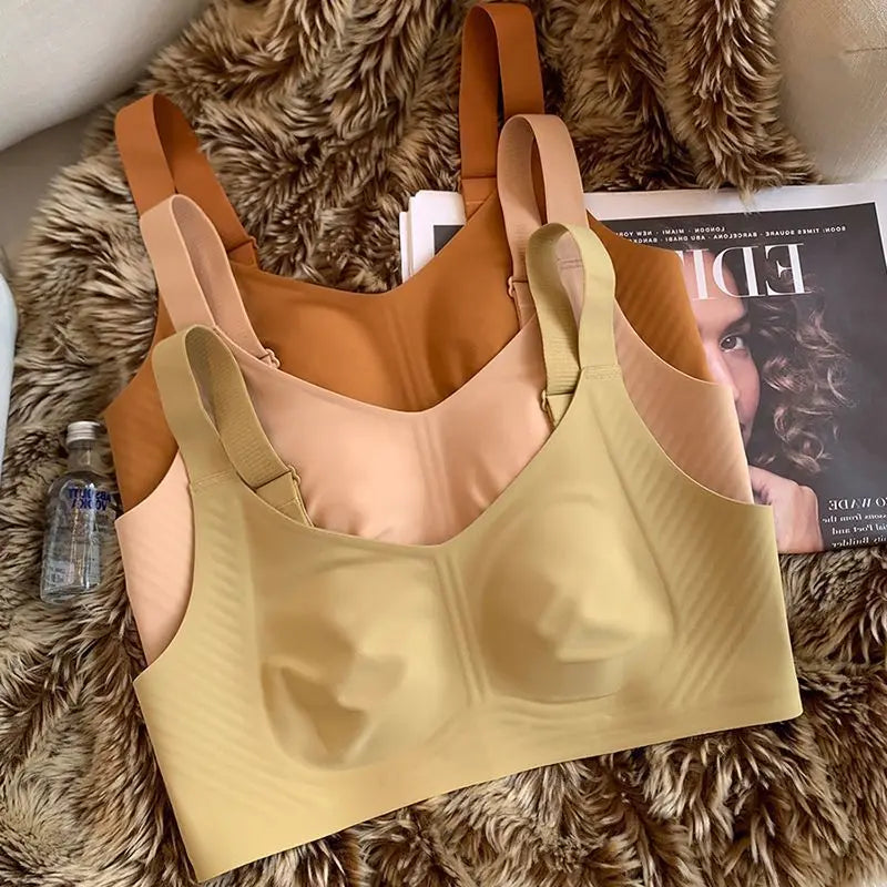 CowLost | product_id-womens-seamless-ultra-thin-wire-free-large-bra-with-rabbit-ears-design |2