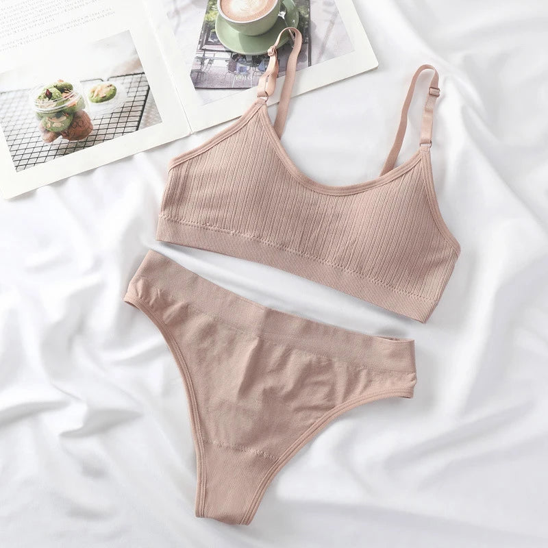 CowLost | product_id-women-seamless-wire-free-push-up-bra-high-waist-thong-set |15