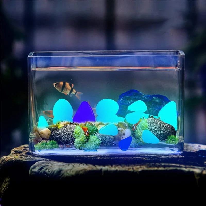 50pcs Glow in Dark Luminous Stones Garden Pebbles Fish Tank Aquarium Decoration