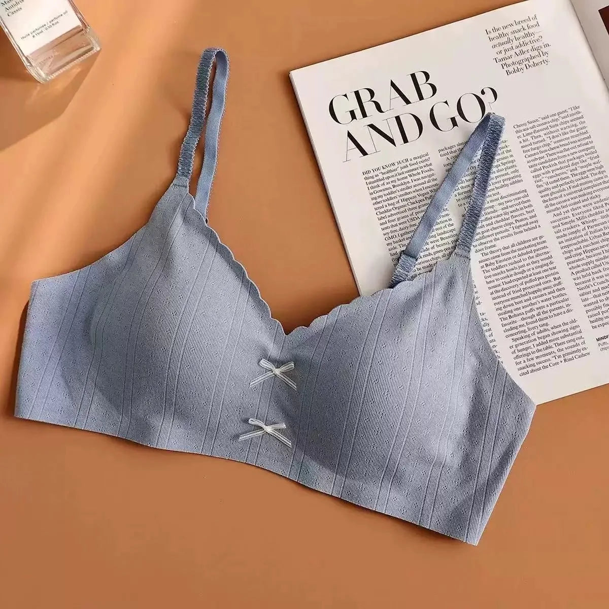 CowLost | product_id-womens-breathable-traceless-push-up-sports-bra-with-side-support |1