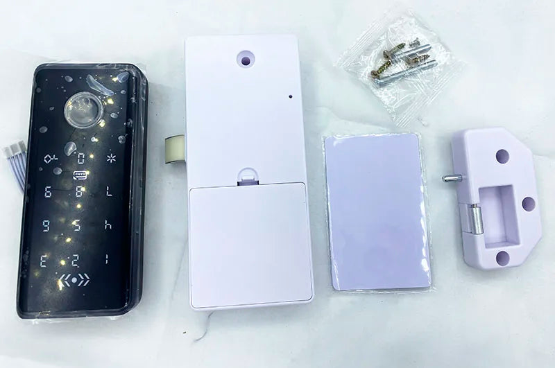 CowLost | locks-keys-product_id-ttlock-app-intelligenter-schrankverschluss-mit-ic-card-und-fingerabdrucksensor |1