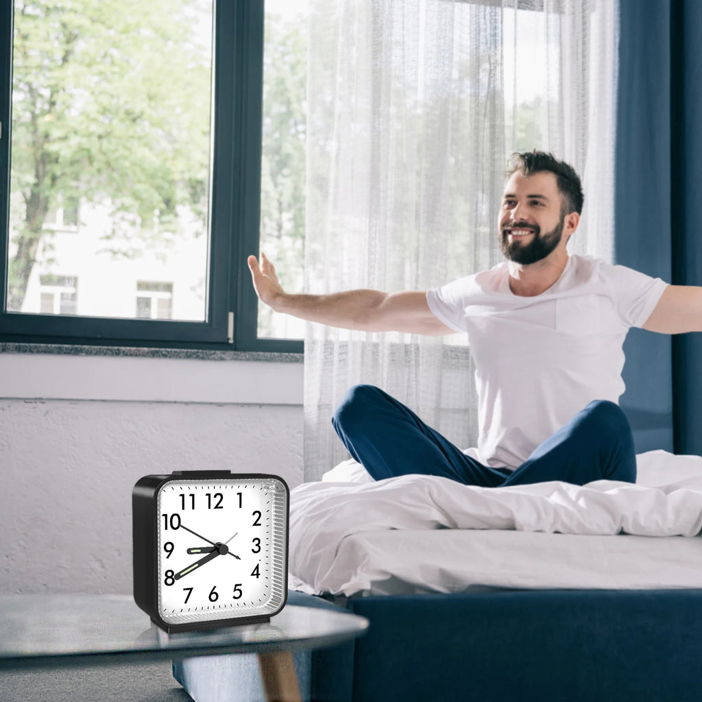 ORIA Analog Mechanical Alarm Clock Small Portable Bedside Desk Clock 4 Colors