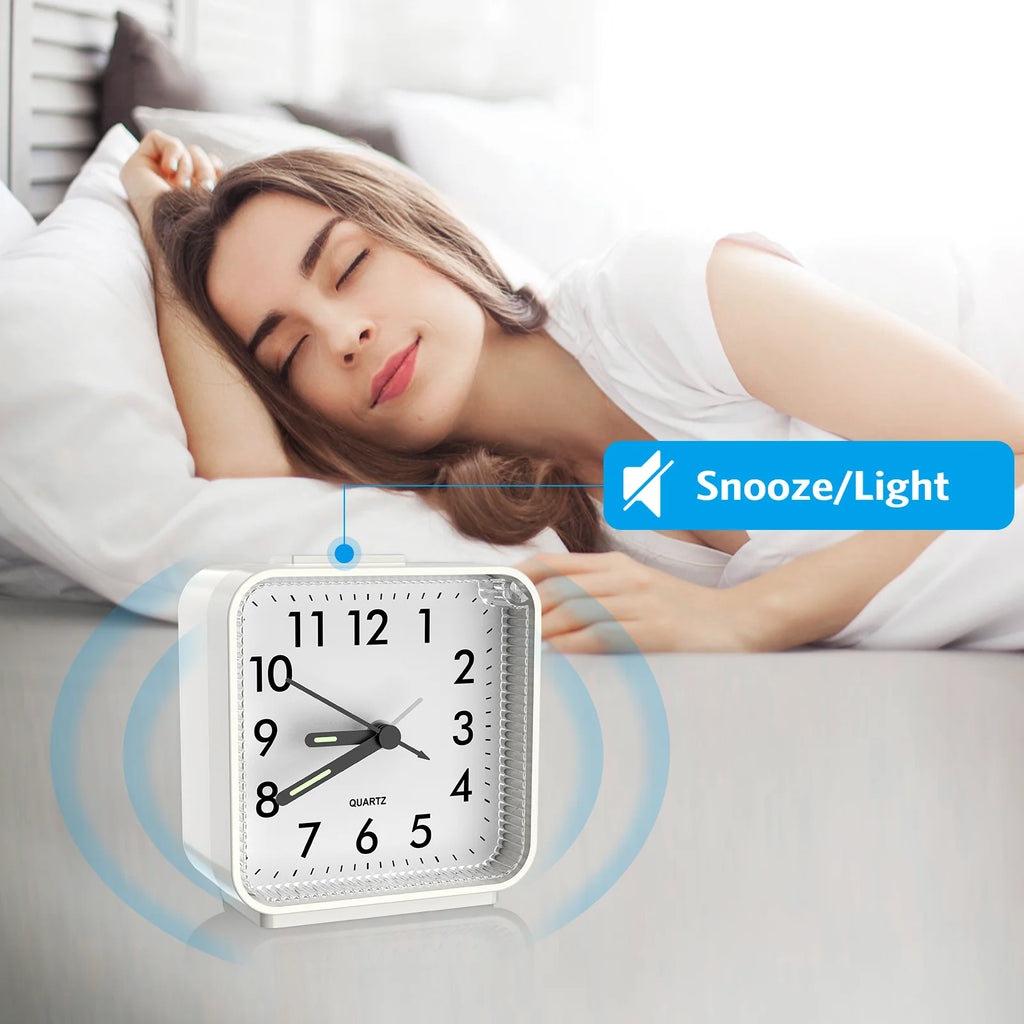 ORIA Analog Mechanical Alarm Clock Small Portable Bedside Desk Clock 4 Colors