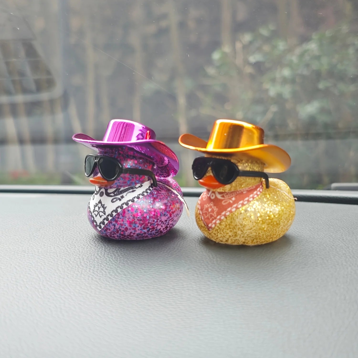 CowLost | product_id-cowboy-hat-rubber-duck-car-decoration-set |4