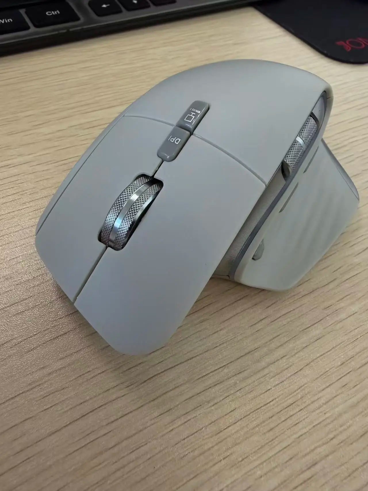 CowLost | product_id-joma-ergonomic-right-hand-wireless-mouse-bluetooth-5-0-3-0-2-4g-multi-device-optical |25