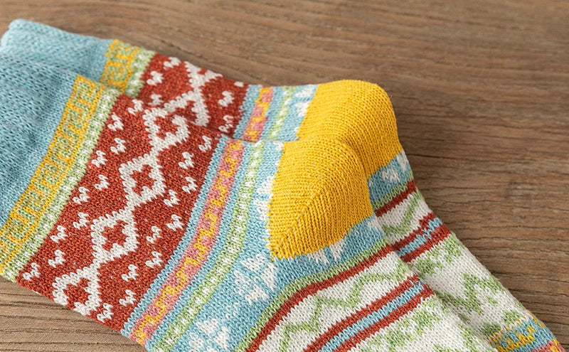CowLost | sporting-goods-5-pairs-winter-thick-warm-women-vintage-socks |24