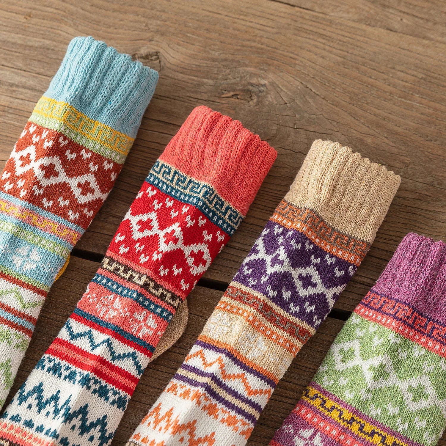 CowLost | sporting-goods-5-pairs-winter-thick-warm-women-vintage-socks |5