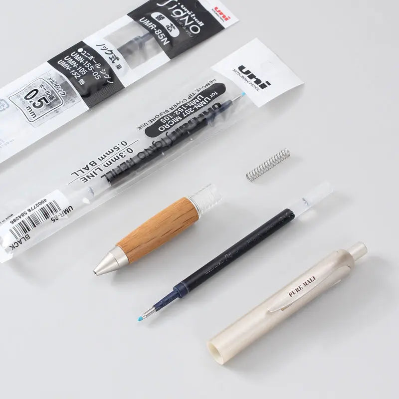 CowLost | poi-product_id-uni-mitsubishi-umn-515-0-5mm-gel-pen-with-oak-wood-barrel-for-office-study-exams |5