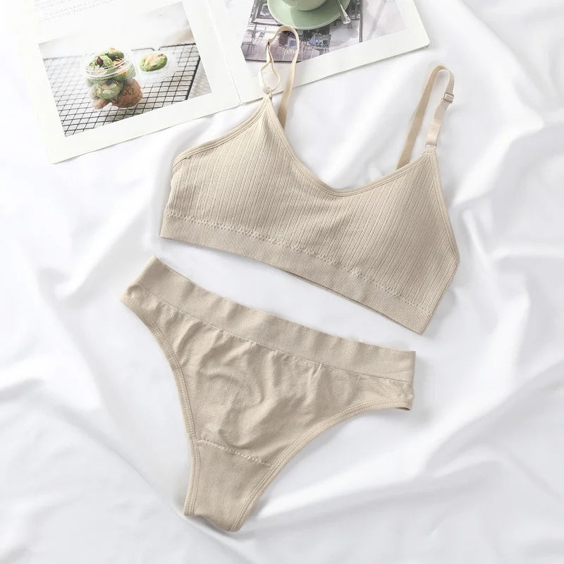 CowLost | product_id-women-seamless-wire-free-push-up-bra-high-waist-thong-set |10