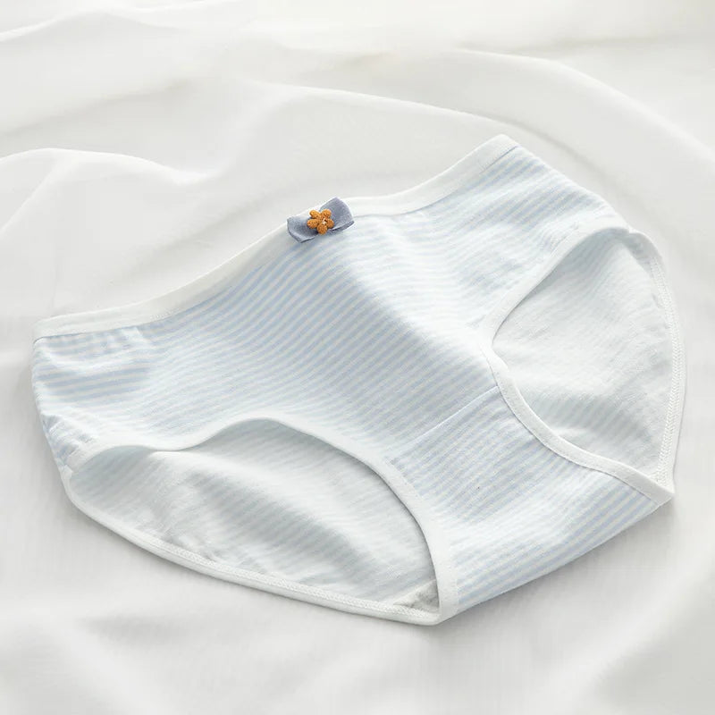 CowLost | product_id-ollymurscn-womens-cotton-low-waist-seamless-briefs-with-bow-detail |18