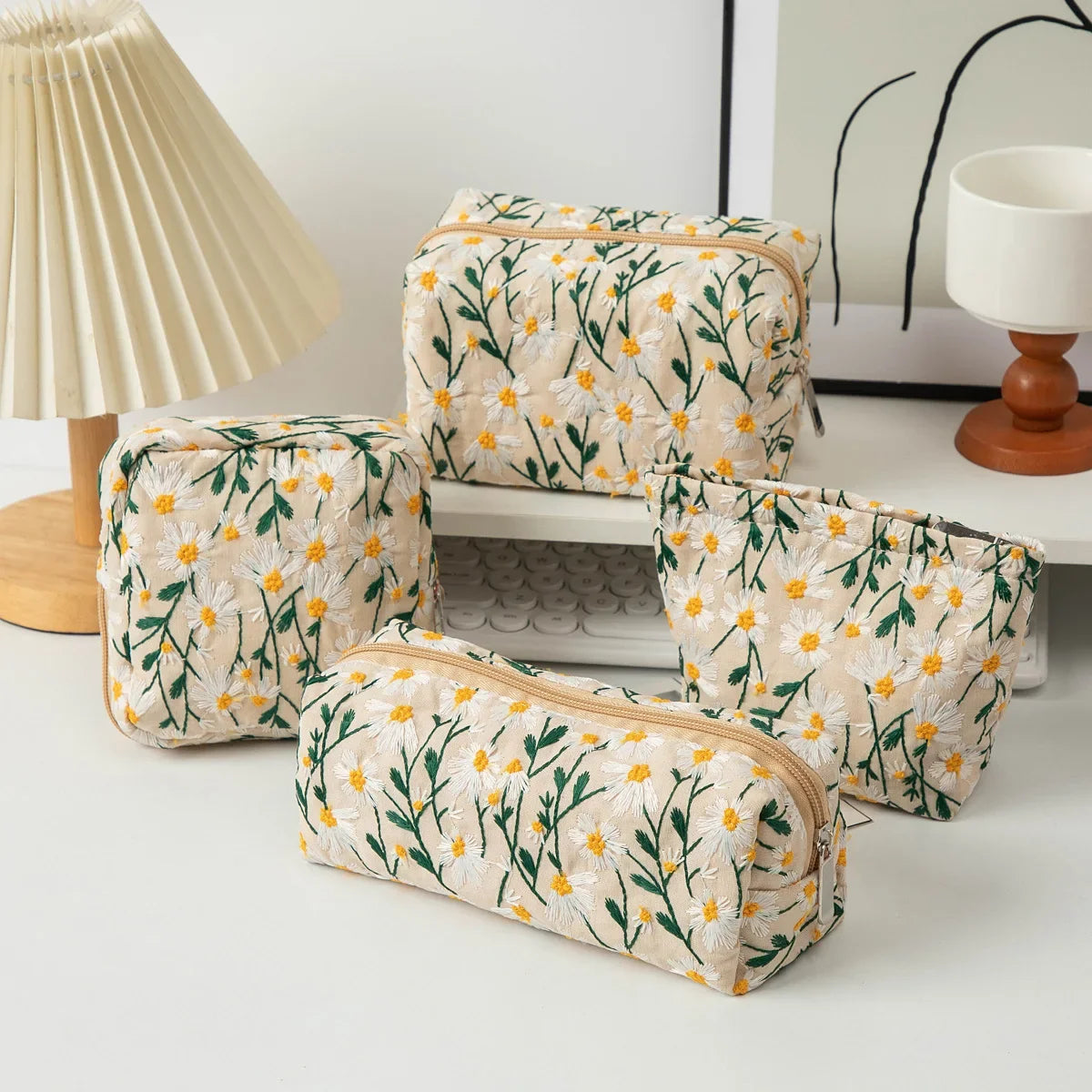 CowLost | floral-embroidery-women-cosmetic-bag |5