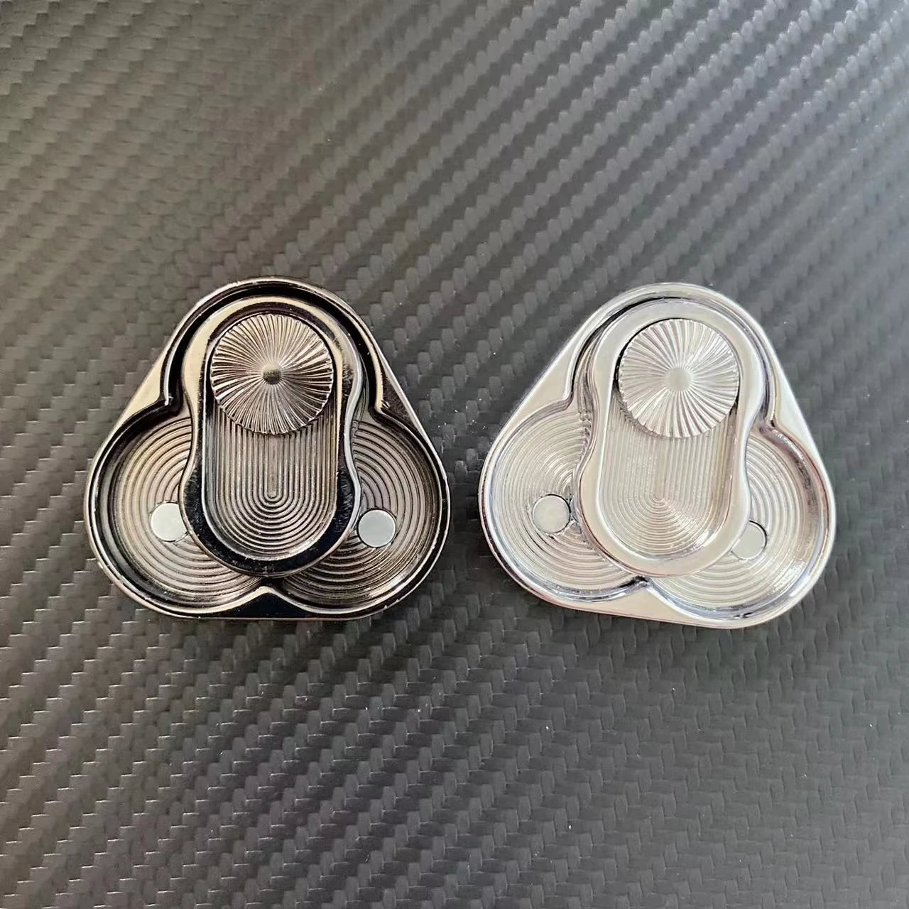 CowLost | product_id-triangle-magnetic-metal-fidget-slider-edc-finger-push-toy-for-stress-relief |4