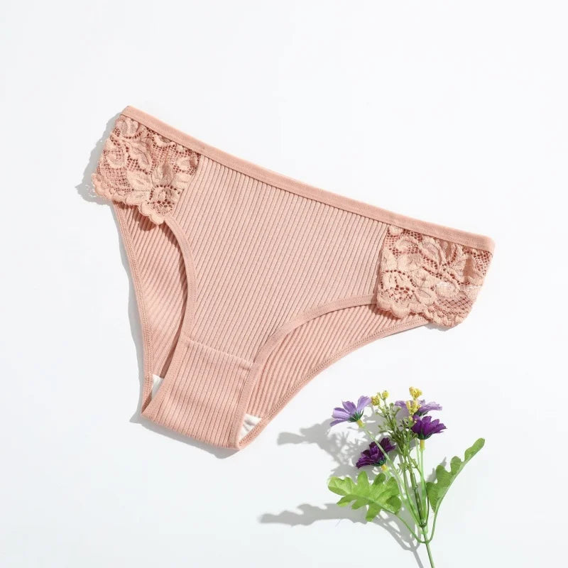 CowLost | product_id-3pcs-womens-cotton-lace-trim-low-rise-breathable-briefs-solid-panties |15