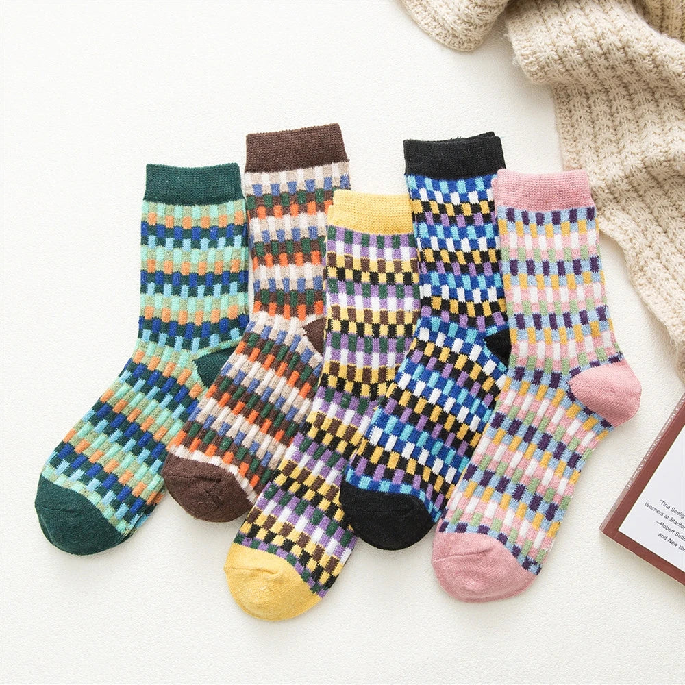 CowLost | sporting-goods-5-pairs-winter-thick-warm-women-vintage-socks |32