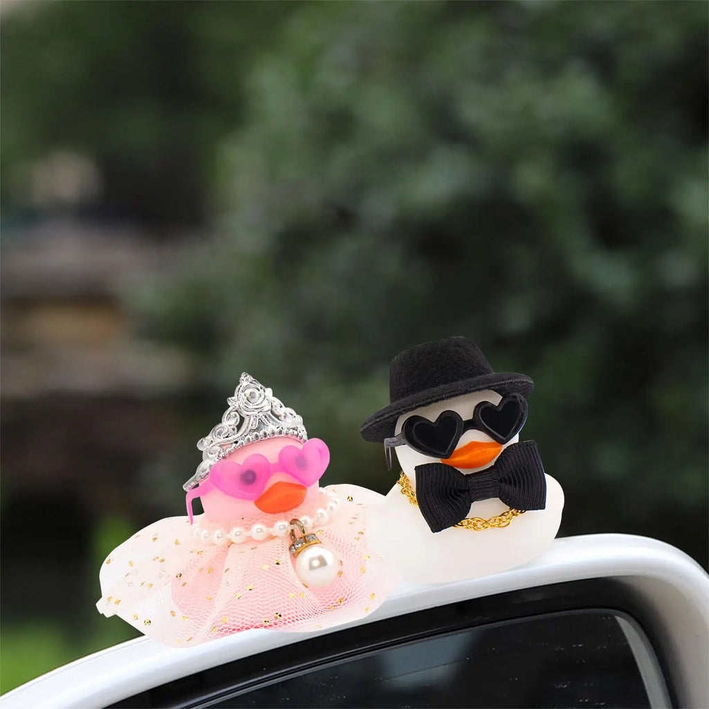 CowLost | product_id-2-piece-wedding-rubber-duck-set-bride-groom-mini-couple-gift |3