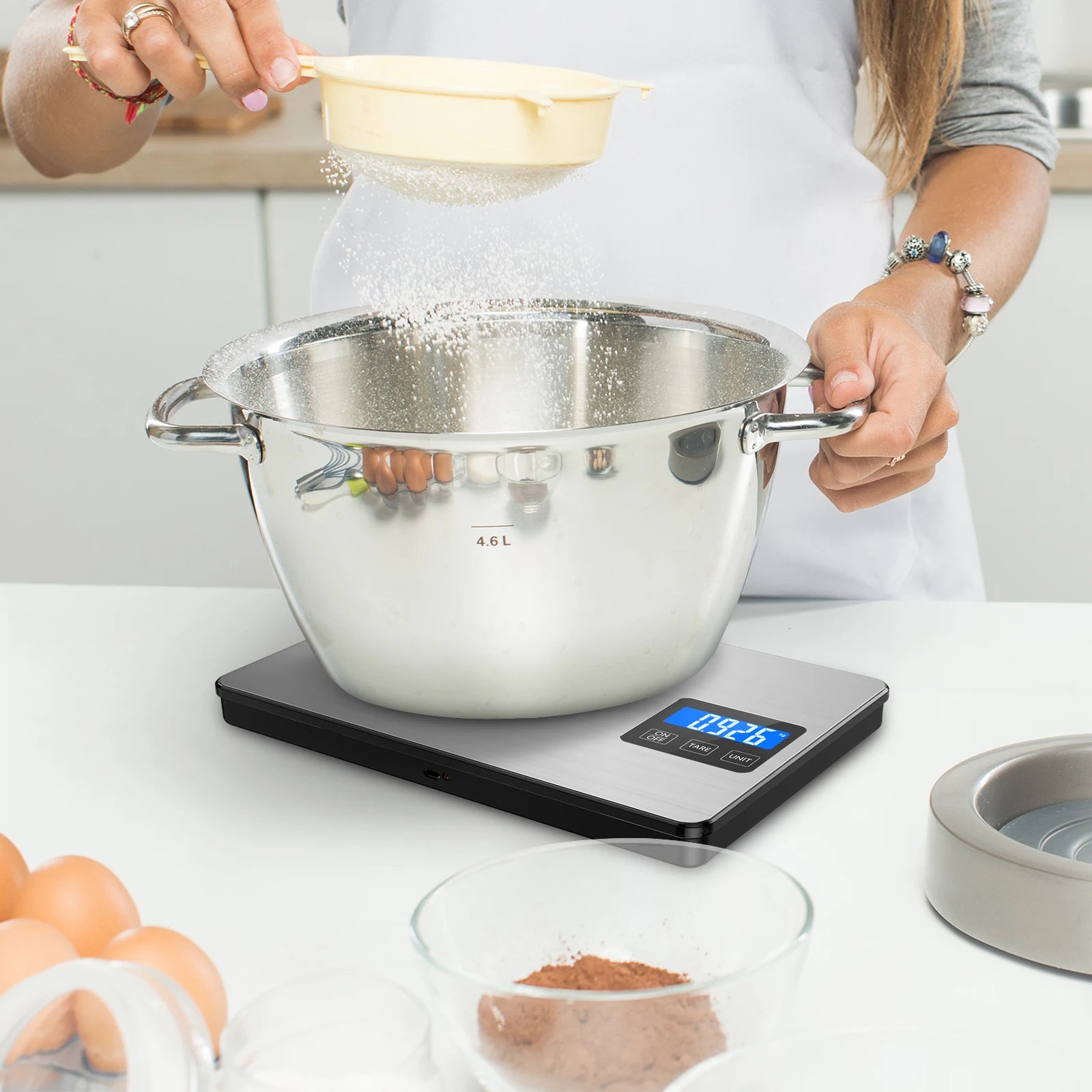 Digital Kitchen Scale 15kg/1g Rechargeable Electronic Food Scale with LCD Display