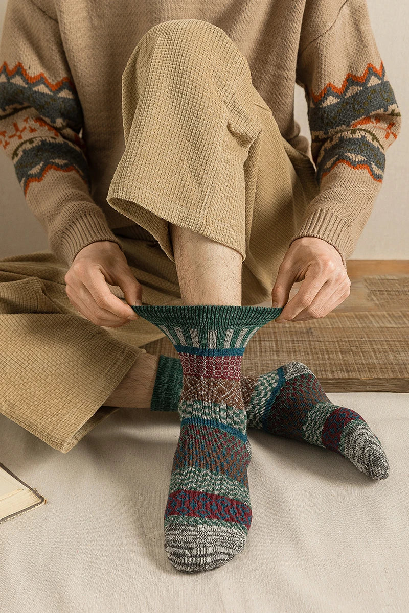 CowLost | sporting-goods-5-pairs-winter-vintage-thick-warm-socks |14