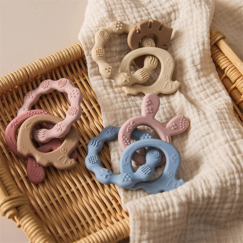 CowLost | baby-transport-accessories-silicone-animal-baby-teether-bracelet-0-12-months-anxiety-toy |2