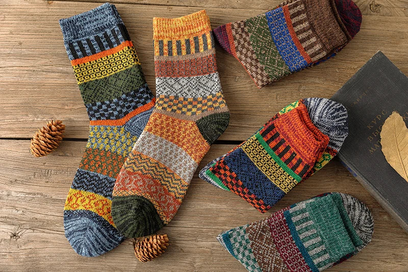 CowLost | sporting-goods-5-pairs-winter-vintage-thick-warm-socks |25