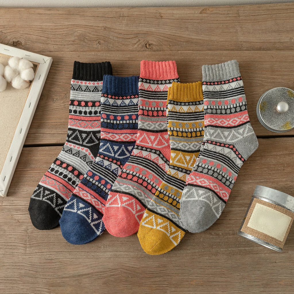 CowLost | sporting-goods-5-pairs-thick-winter-warm-unisex-socks-retro-style |18