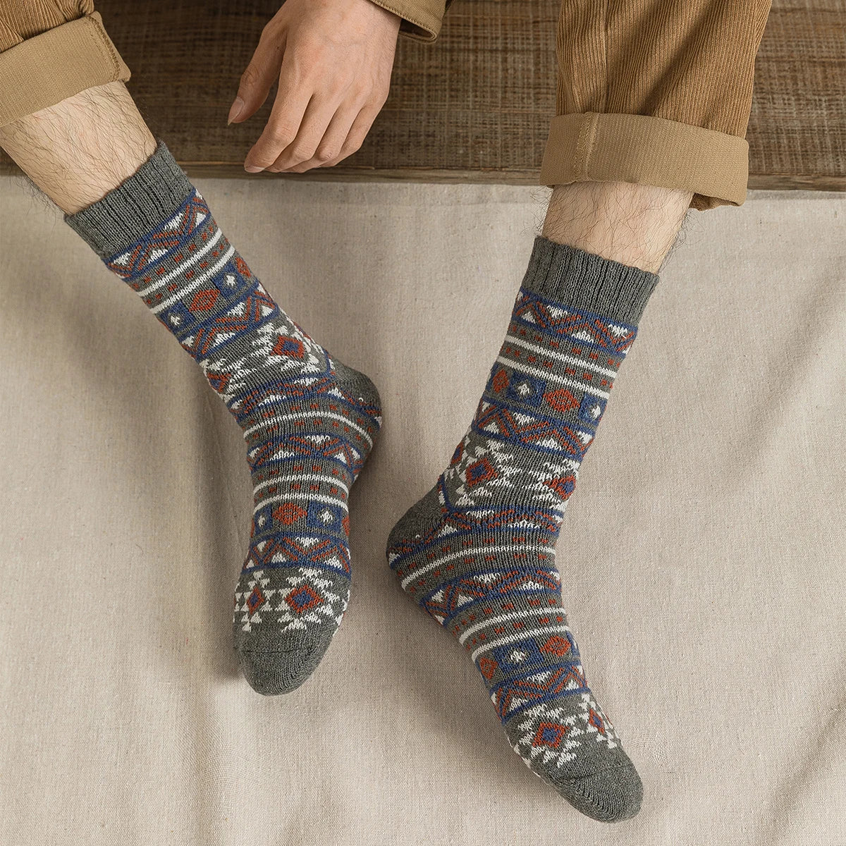 CowLost | sporting-goods-5-pairs-thick-warm-retro-style-socks-for-men-women |12
