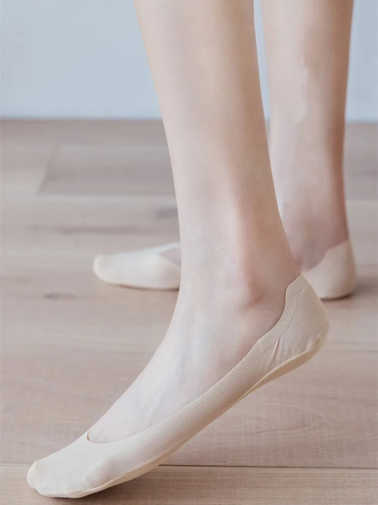 CowLost | product_id-4-pairs-women-s-summer-ice-silk-anti-slip-invisible-short-socks-solid-color |20