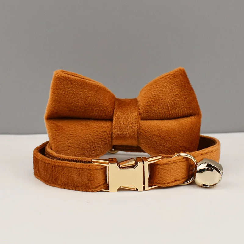 CowLost | neckties-personalized-luxury-velvet-cat-collar-with-bell-and-bow-tie |13