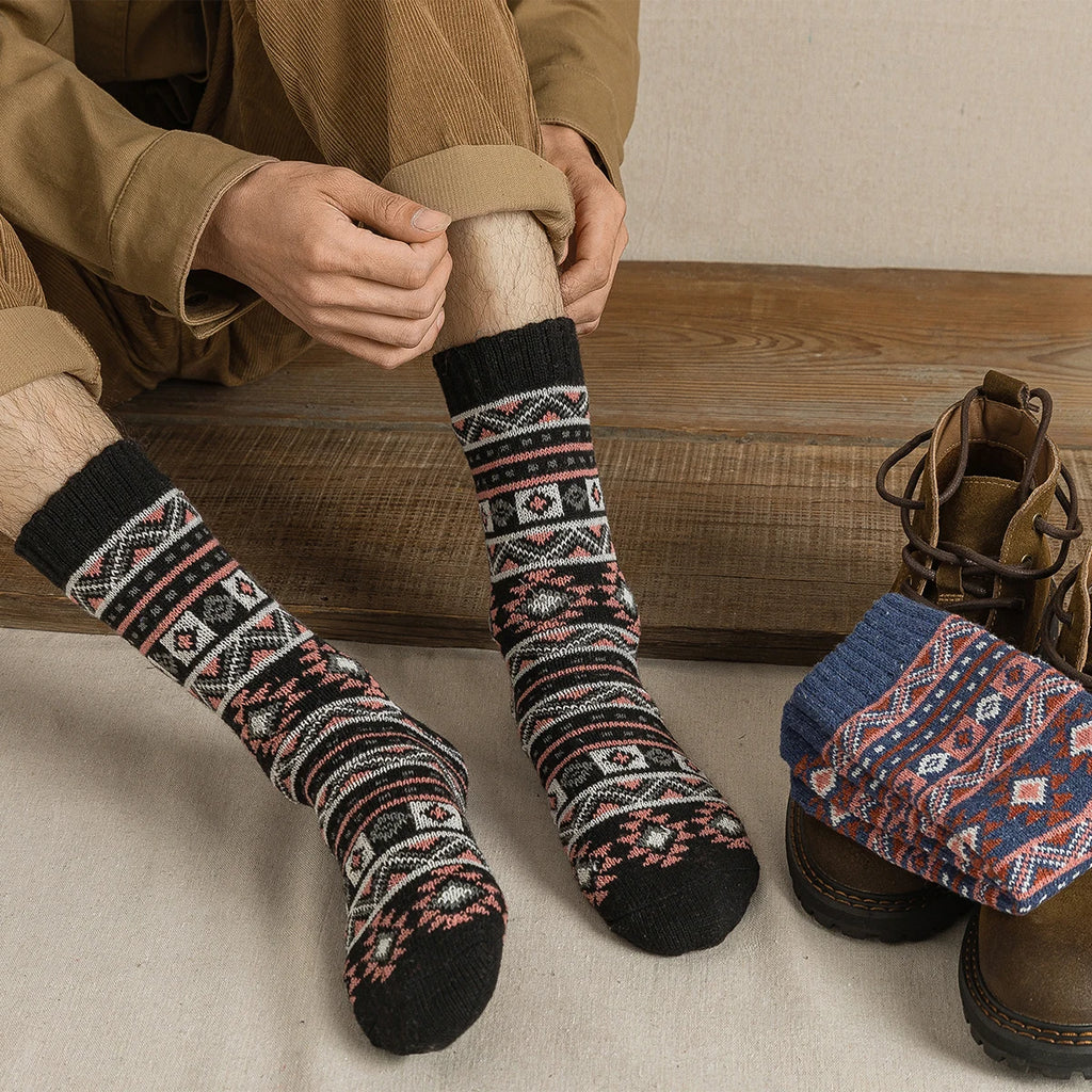 CowLost | sporting-goods-5-pairs-thick-warm-retro-style-socks-for-men-women |14