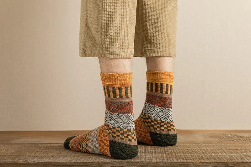 CowLost | sporting-goods-5-pairs-winter-vintage-thick-warm-socks |9