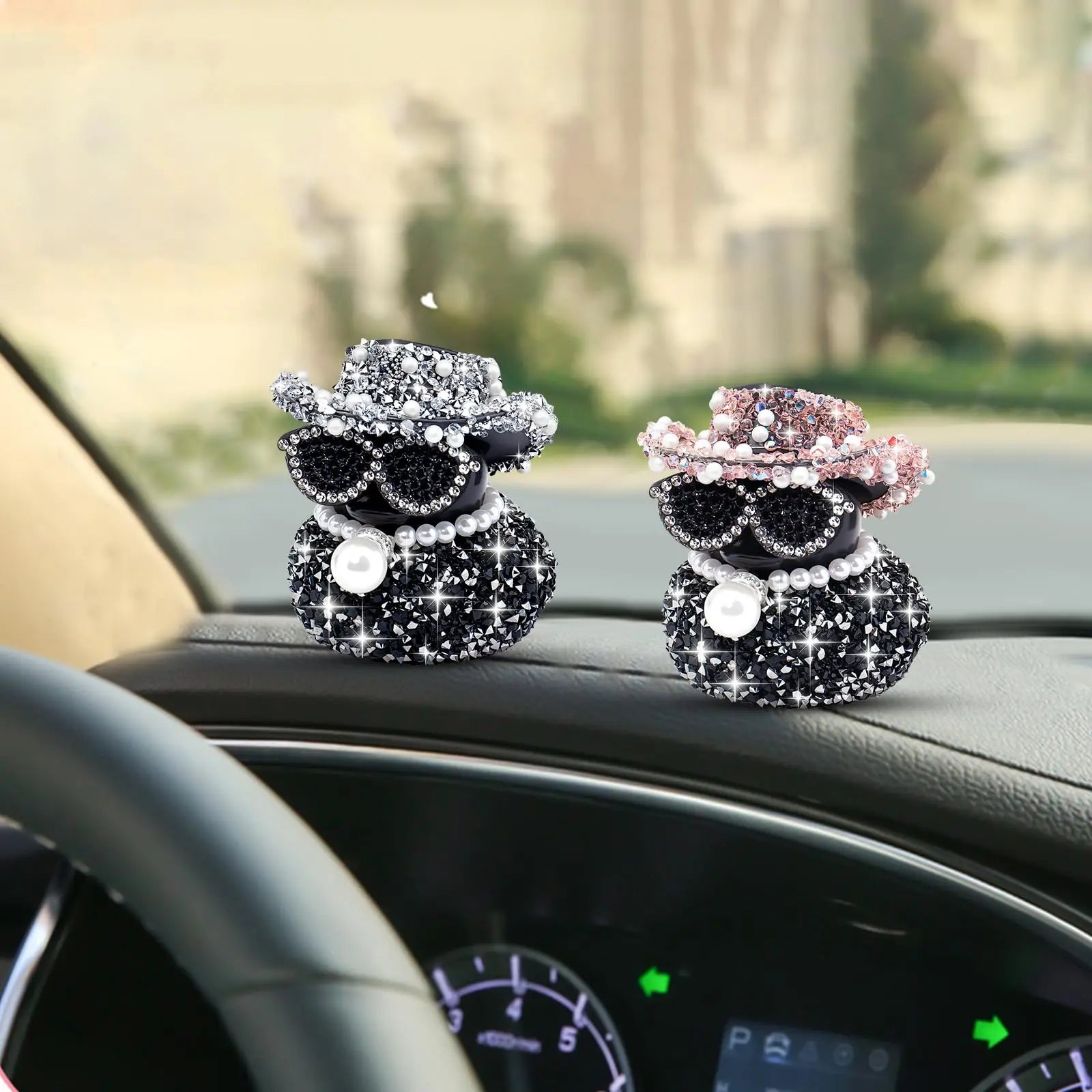 CowLost | product_id-black-diamond-rubber-duck-car-dashboard-ornament-cool-car-accessory |4