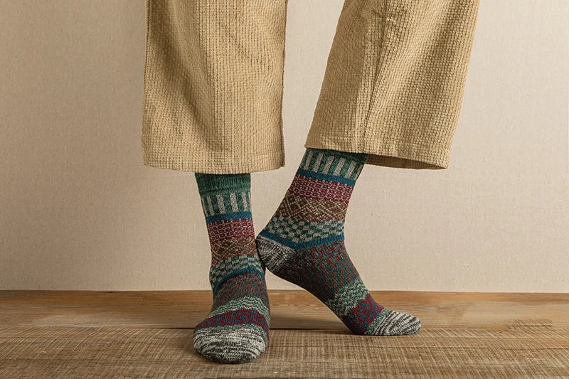 CowLost | sporting-goods-5-pairs-winter-vintage-thick-warm-socks |16