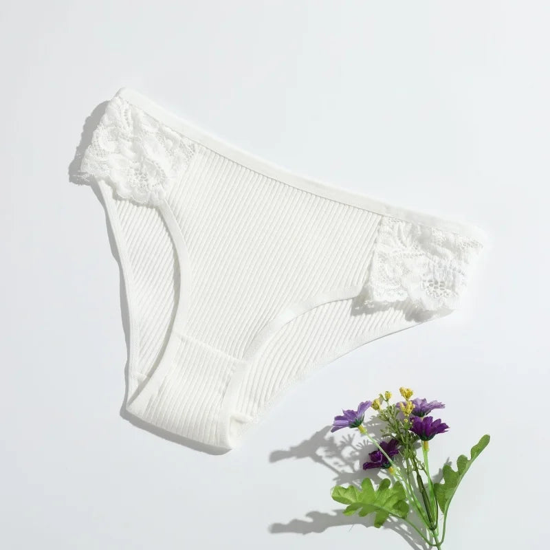 CowLost | product_id-3pcs-womens-cotton-lace-trim-low-rise-breathable-briefs-solid-panties |16