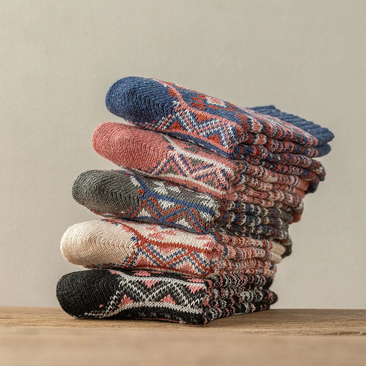CowLost | sporting-goods-5-pairs-thick-warm-retro-style-socks-for-men-women |8