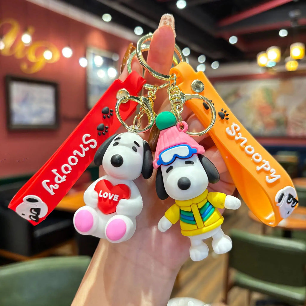 CowLost | product_id-2026-silicone-snoopy-keychain-car-backpack-ornament-birthday-gift |4