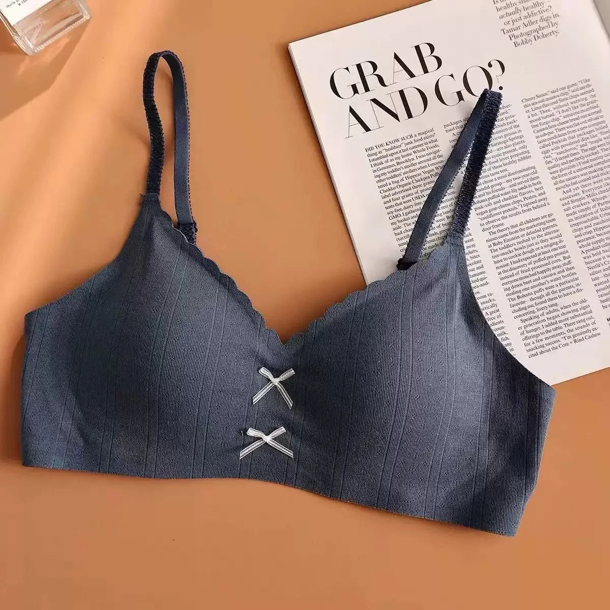 CowLost | product_id-womens-breathable-traceless-push-up-sports-bra-with-side-support |7